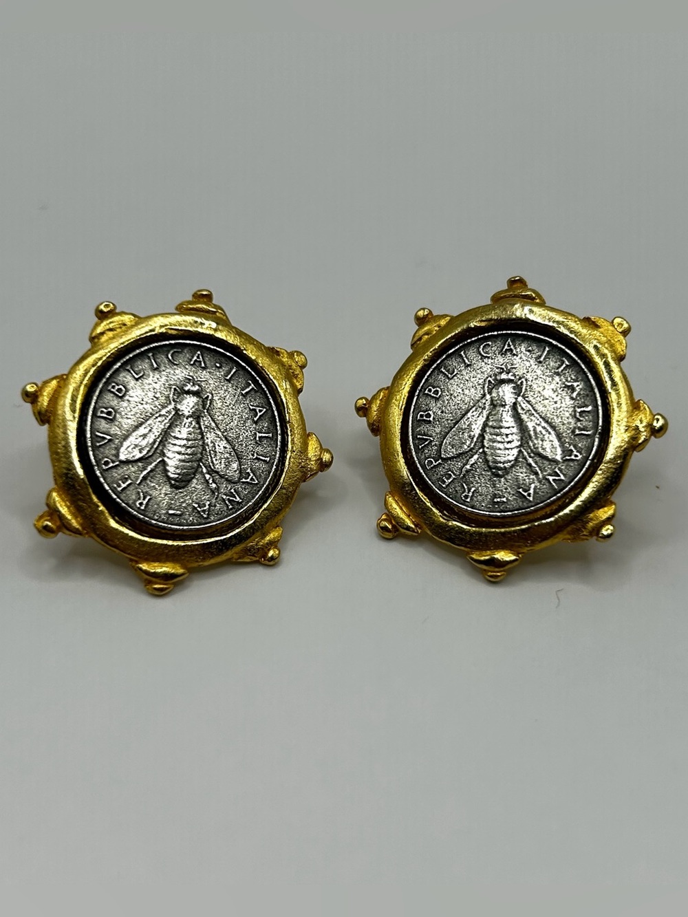 SUSAN SHAW Italian Bee Coin Gold Tone Post Earrings Handmade USA